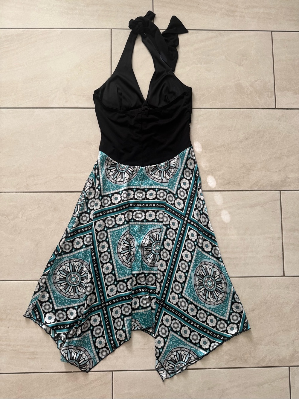Dressbarn Size 6 Y2K Boho Halter Dress Teal Medallion Handkerchief Hem Ruched - Picture 6 of 13